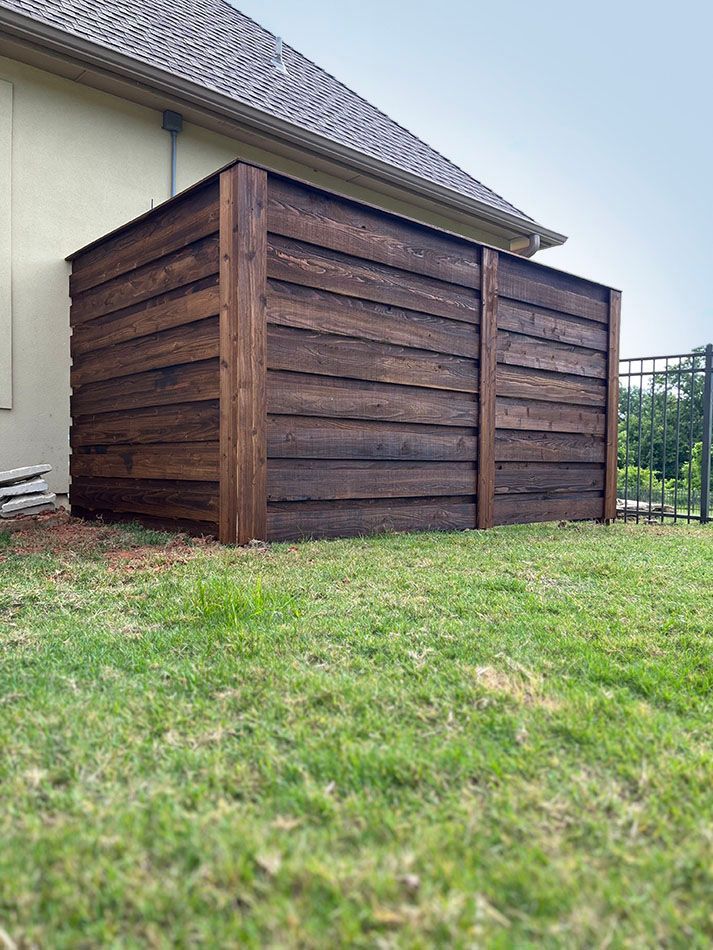 Wood privacy fence