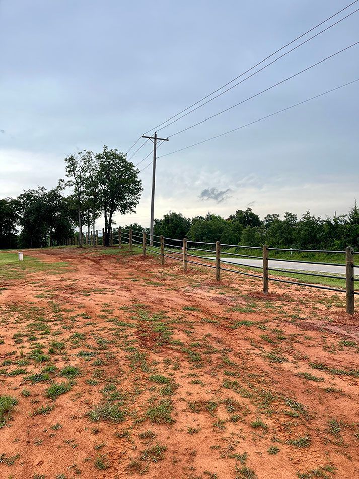 Trex and priefert fence