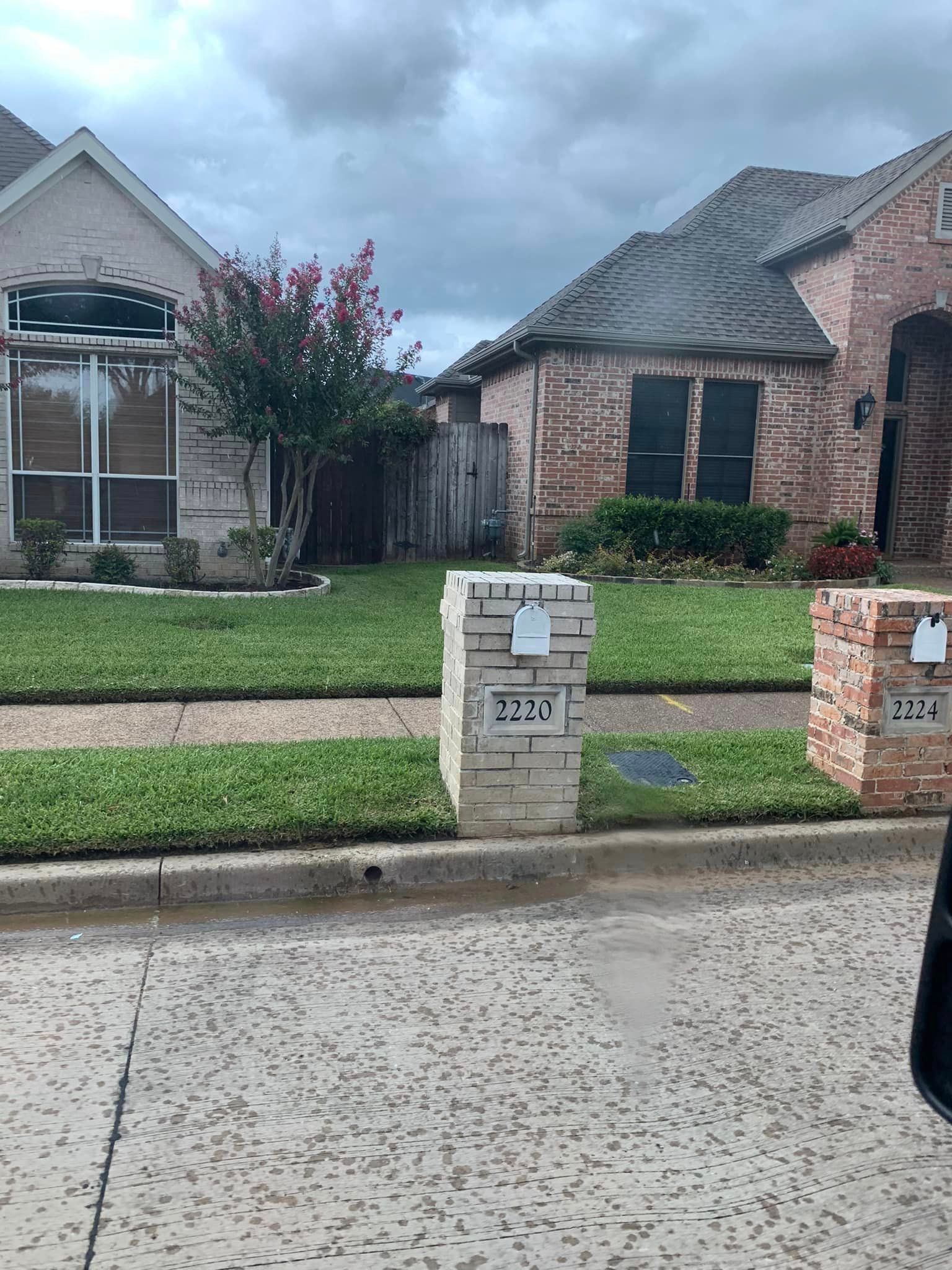 Roof shingles installation