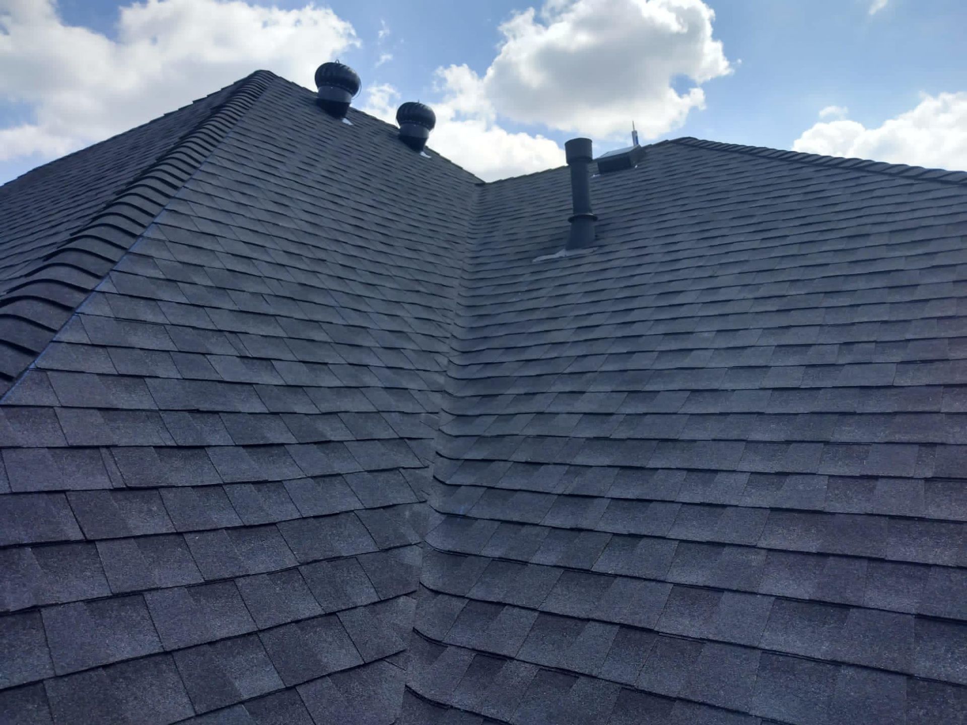 Roof shingles installation