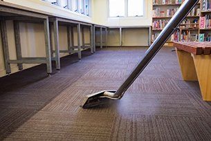 School floors cleaning