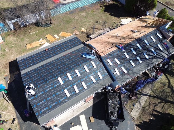 Ralphie's Roofing