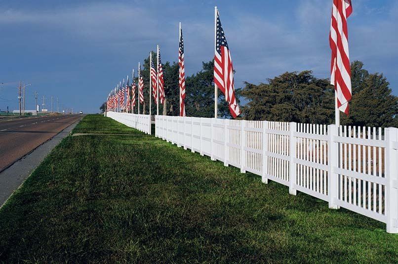 Alton Vinyl Fence