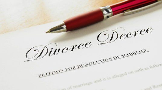 Pen and divorce decree document