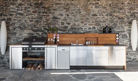 Outdoor Kitchen