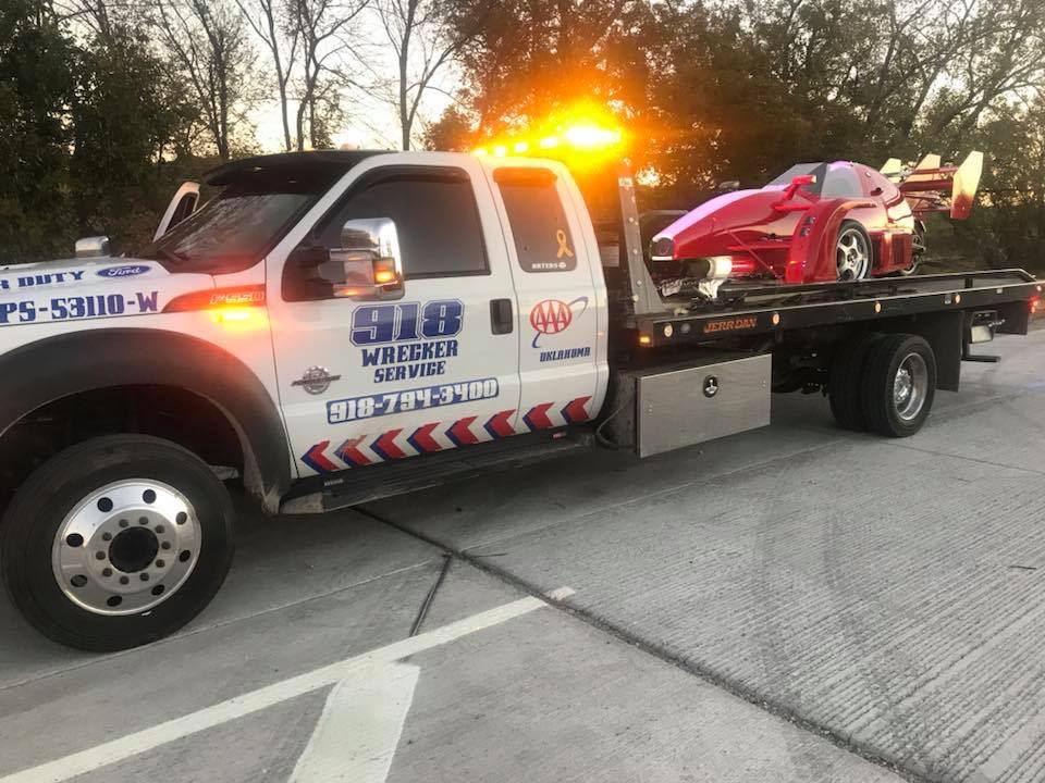 918 Wrecker Service image