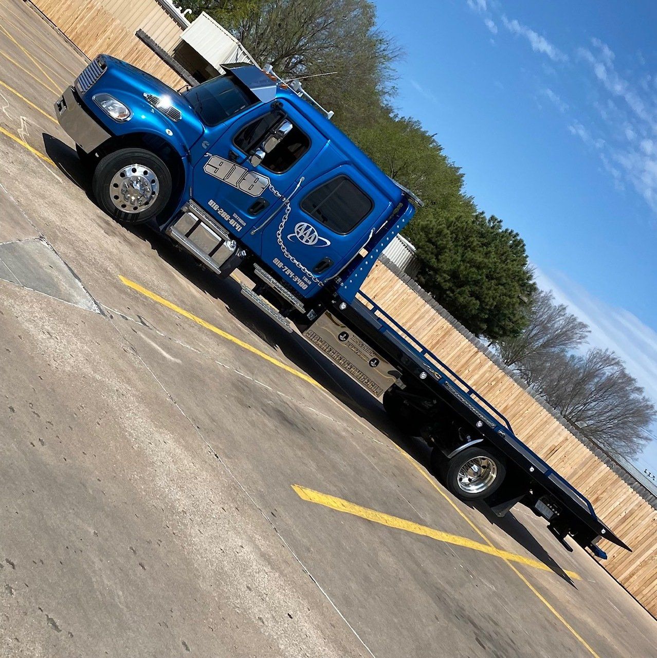 918 Wrecker Service image