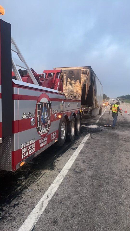 918 Wrecker Service image