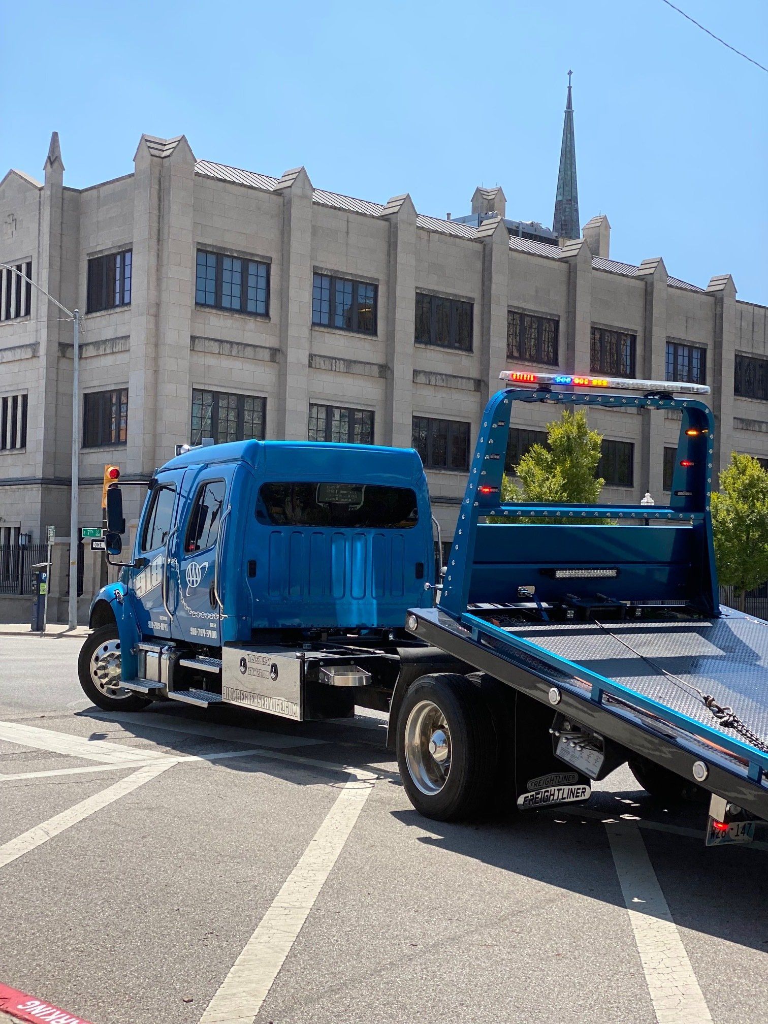 918 Wrecker Service image