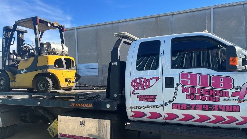 918 Wrecker Service image