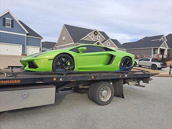 918 Wrecker Service image