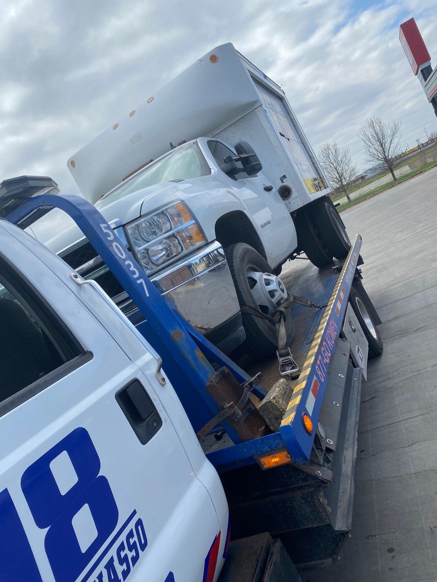 918 Wrecker Service image