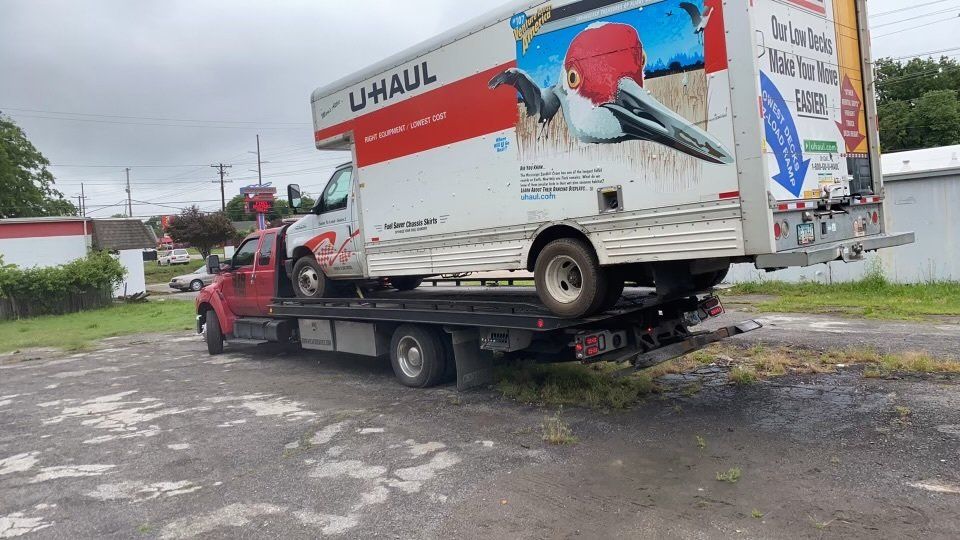 918 Wrecker Service image