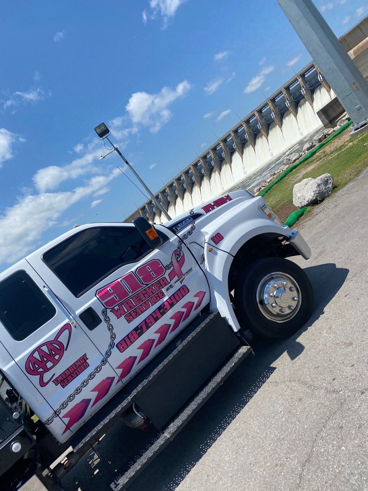 918 Wrecker Service image