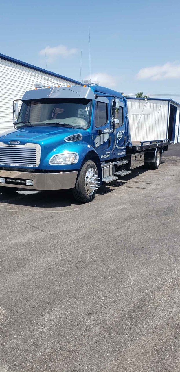 918 Wrecker Service image