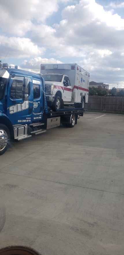 918 Wrecker Service image