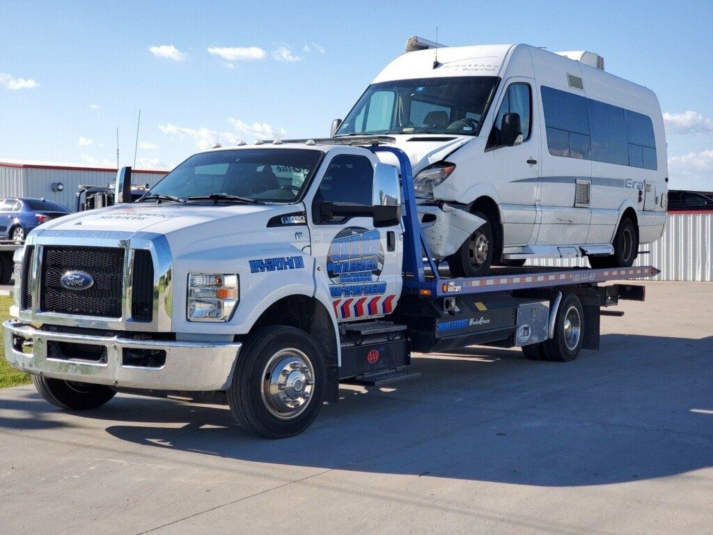 918 Wrecker Service image