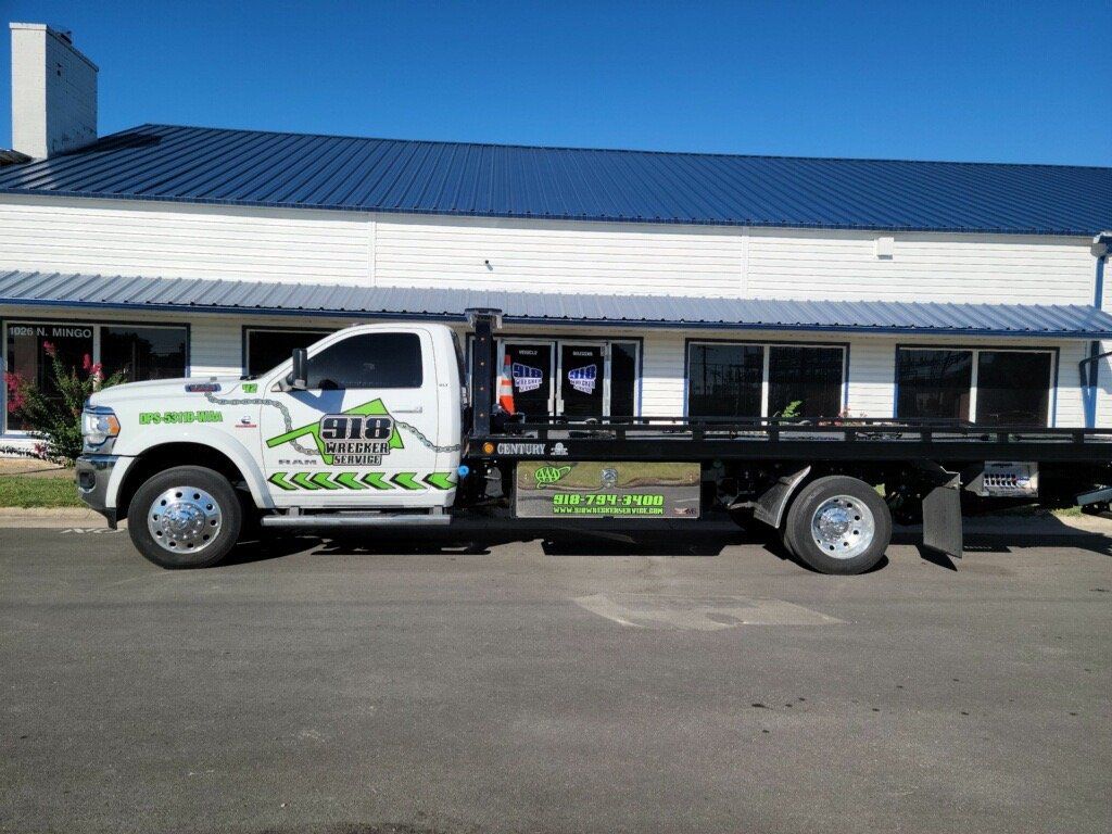 918 Wrecker Service image