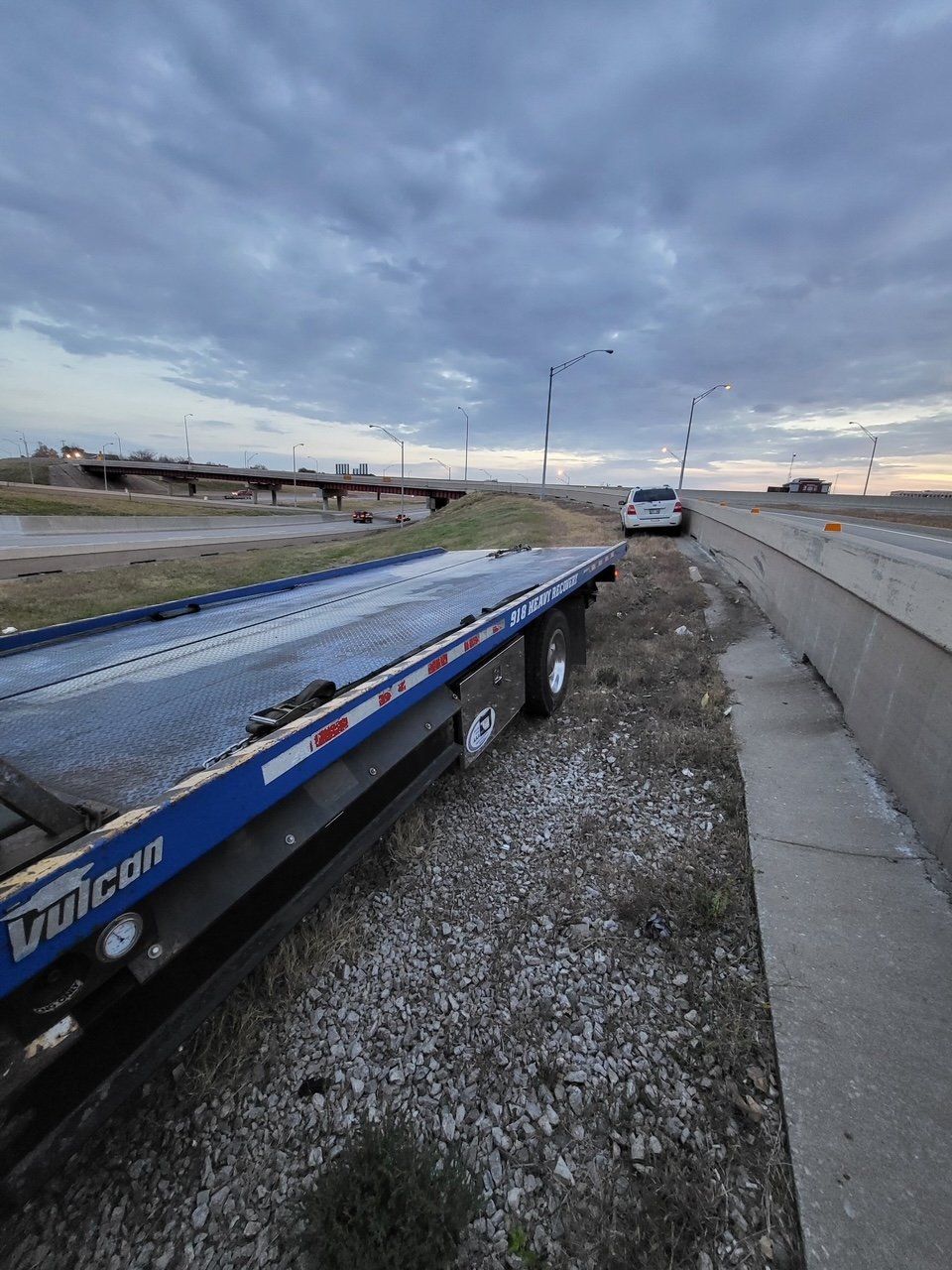 918 Wrecker Service image