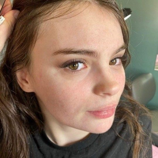 photo of a girl showing her lashes