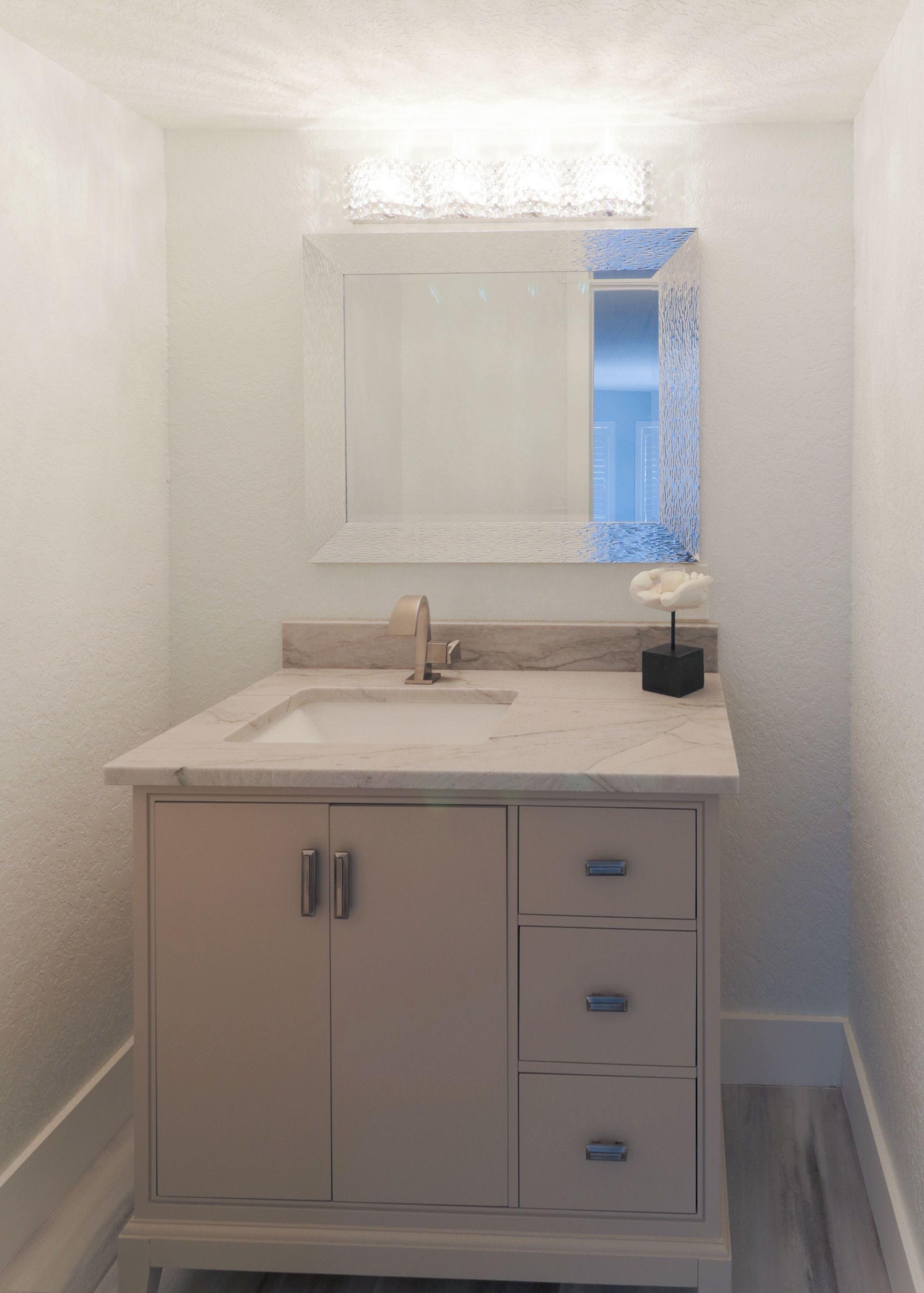 Bathroom countertop
