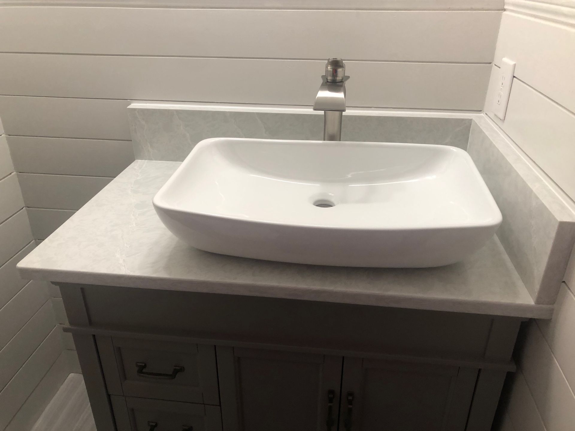 Bathroom countertop