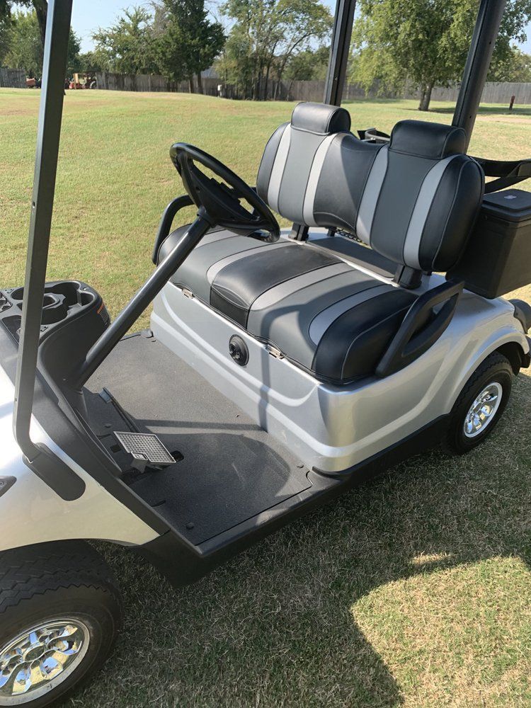 Golf car