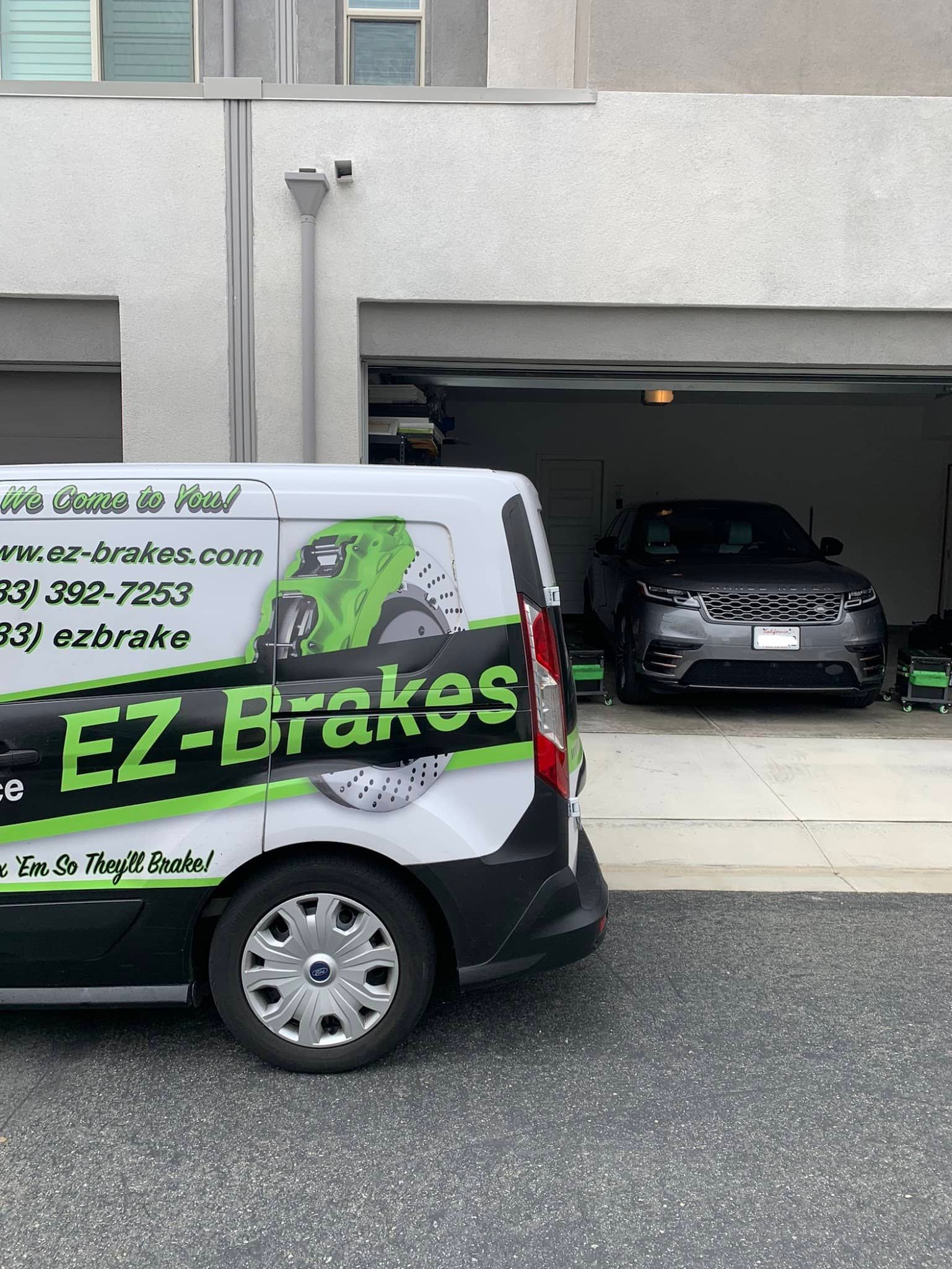 Tricks to bleeding brakes, Bleeding brakes by yourself, How to get air out of brake lines without bleeding, brake system, brake pads, right front, left rear, brake bleeder, fresh fluid, open reservoir, spongy brakes, right rear, different sequence, vehicle’s service manual, entire brake caliper, appropriate torque level, old brake fluid