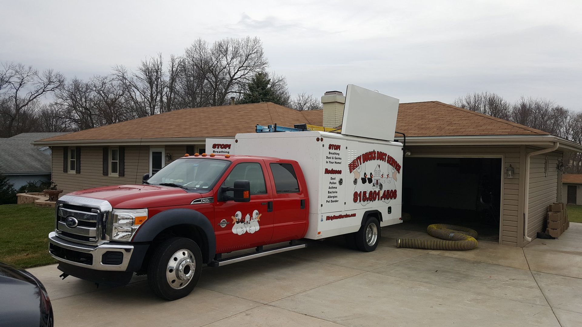 Duct cleaning service