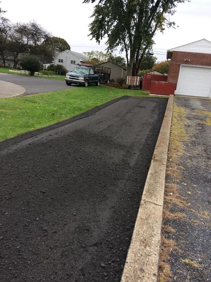 Asphalt Paving Service