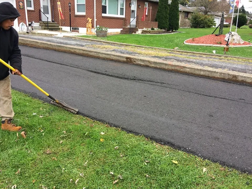 Asphalt Paving Service