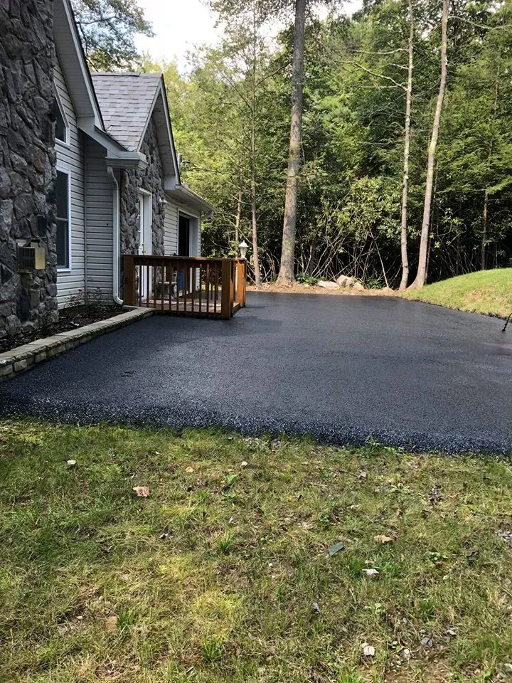 Asphalt Paving Service