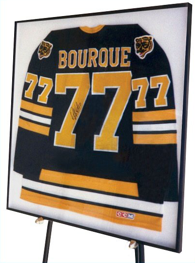 Basic sport jersey framing at FRAMEWORKS