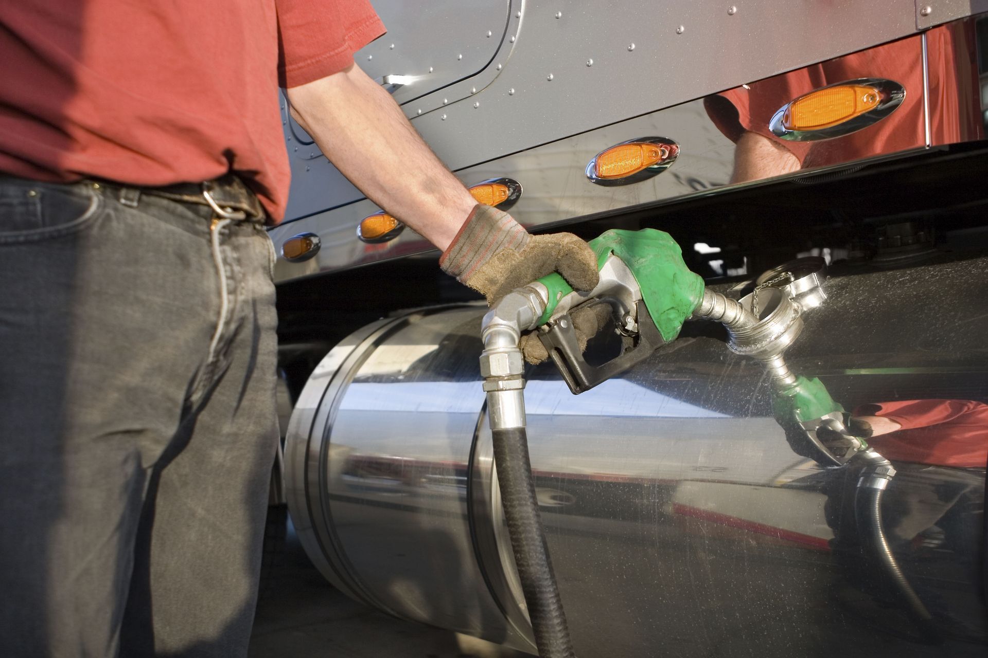 Fueling Your Diesel Truck: Key Tips for Semi Truck Maintenance