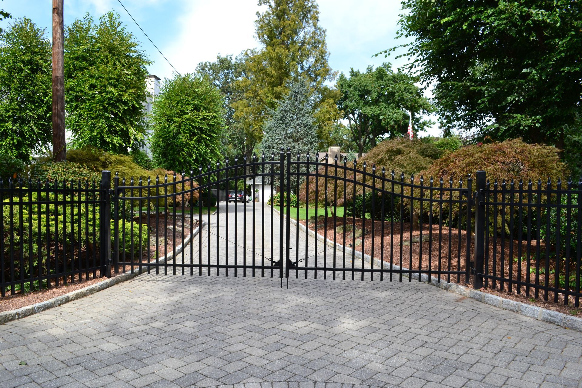 GATE001- estate gate