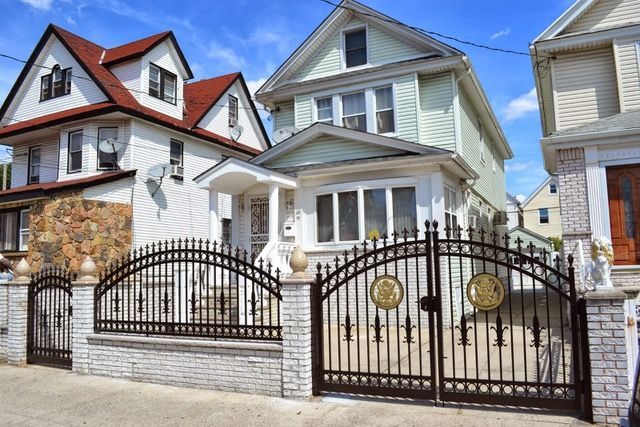 GATE015- estate gate