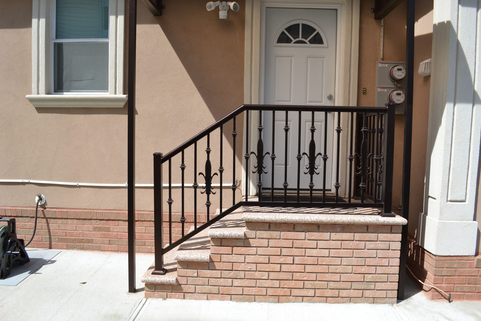 RAILING004 - Side stairs railing for front door