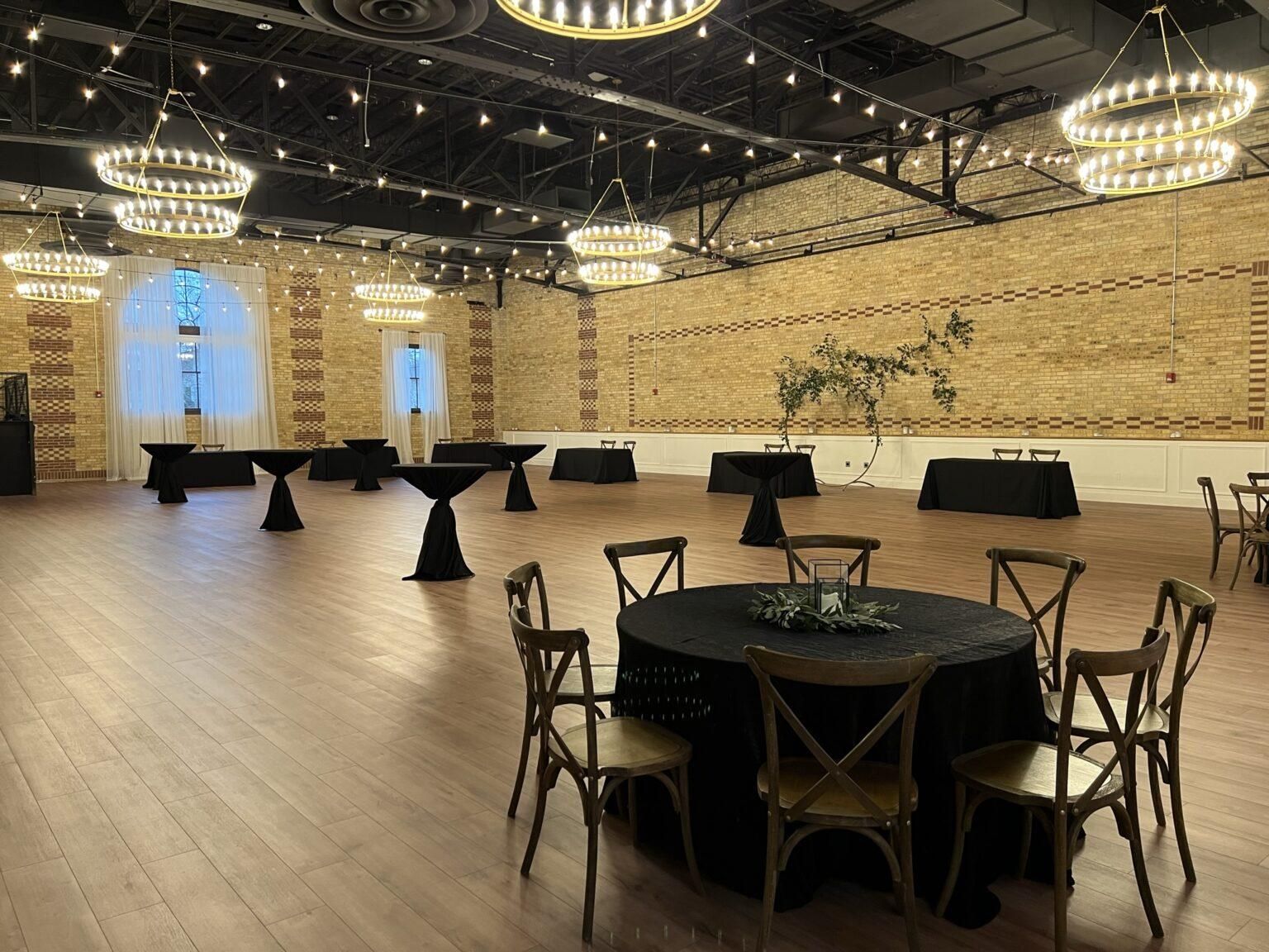 Janesville, WI's Best Wedding Transportation - Book Your Limousine Today