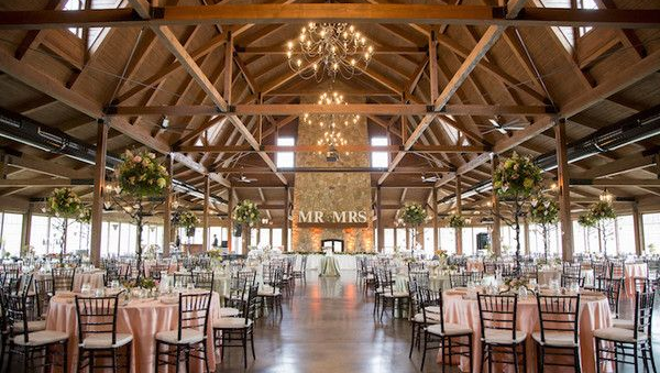 Luxury Wedding Transportation Services in Rockford, IL - Book Your Limousine Today