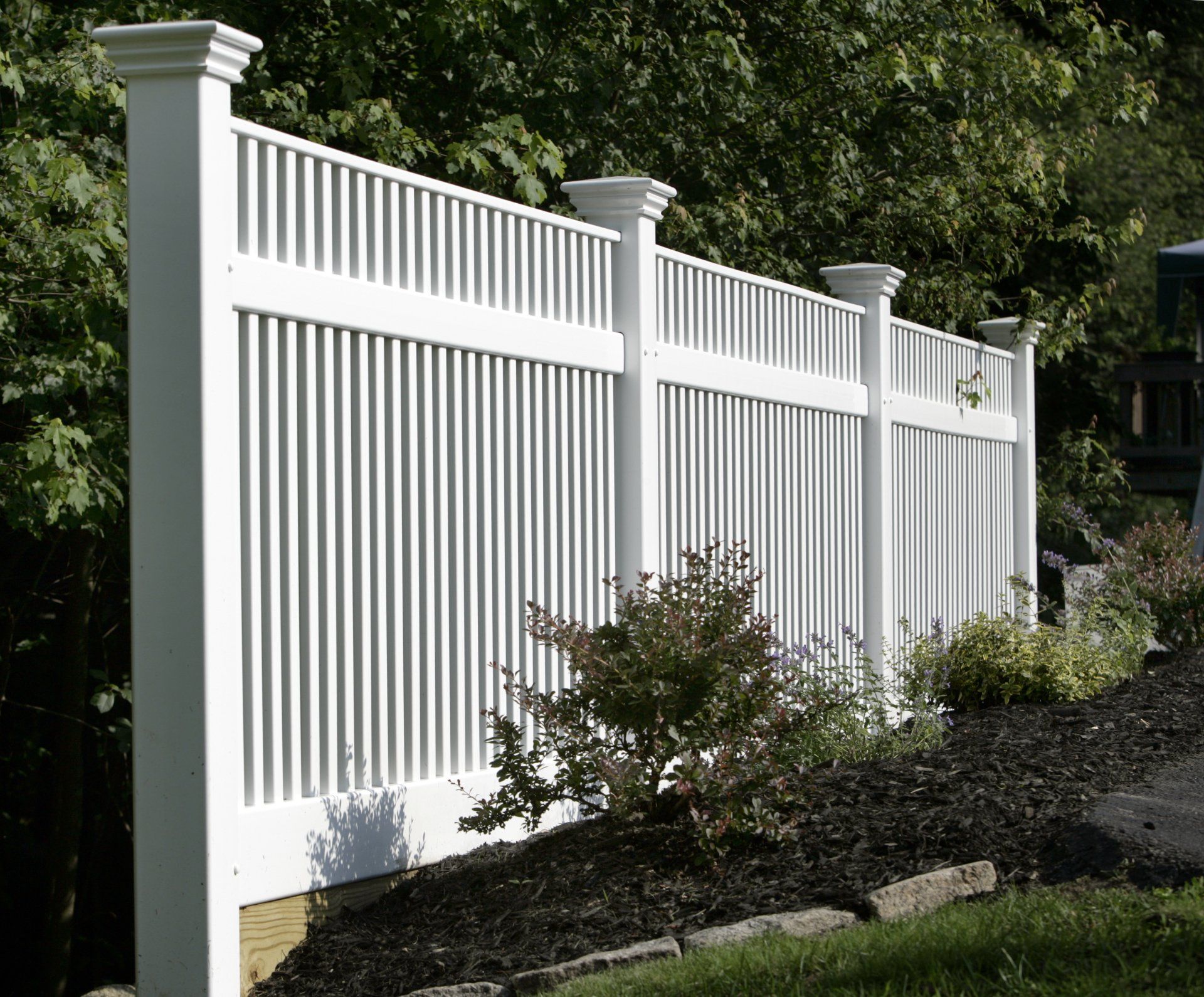 Armstrong Fence Vinyl Fence Photo Gallery | Pembroke, MA