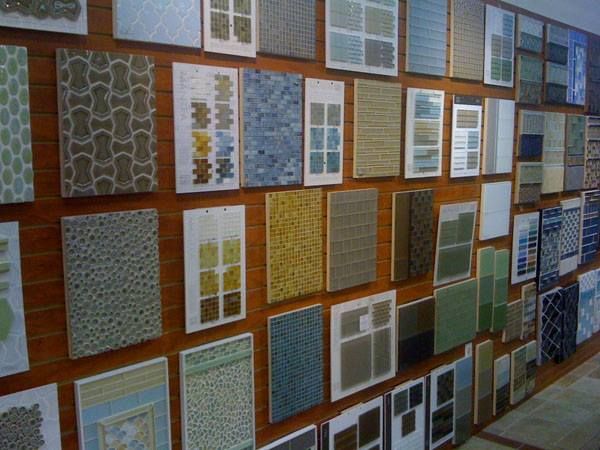 A wall with many different patterns on it