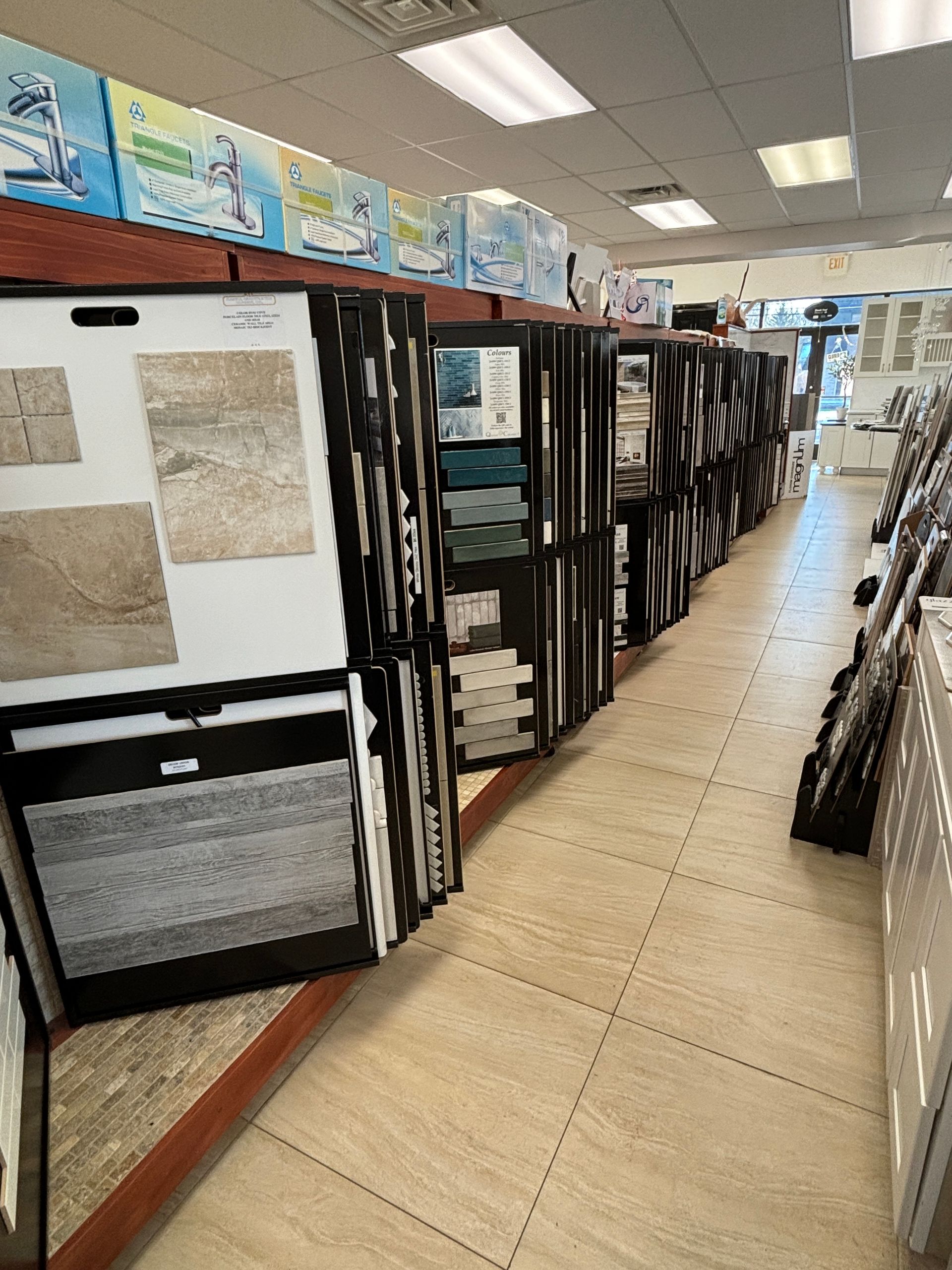 A store filled with lots of tiles and carpets.