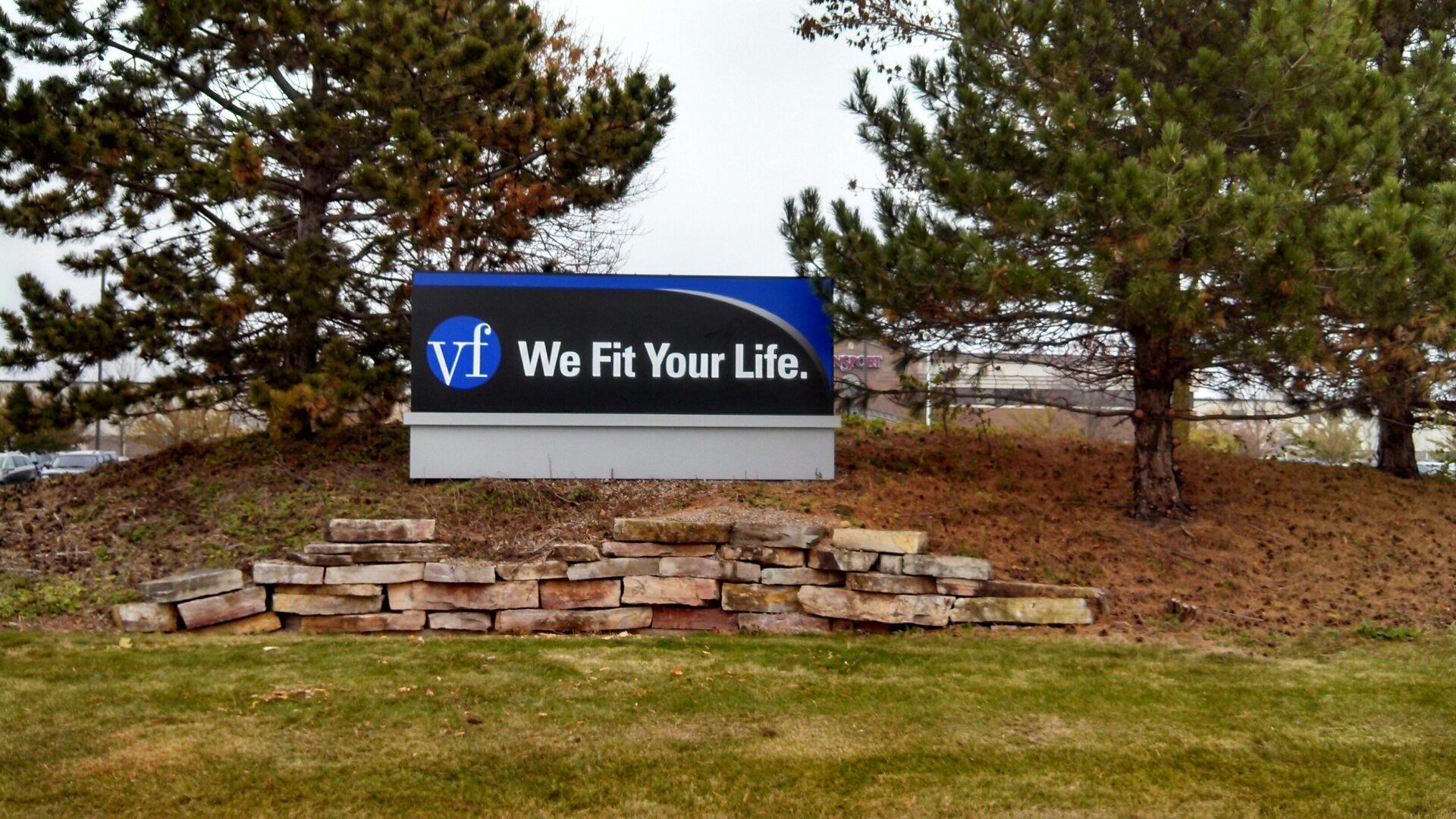 A sign that says we fit your life on it