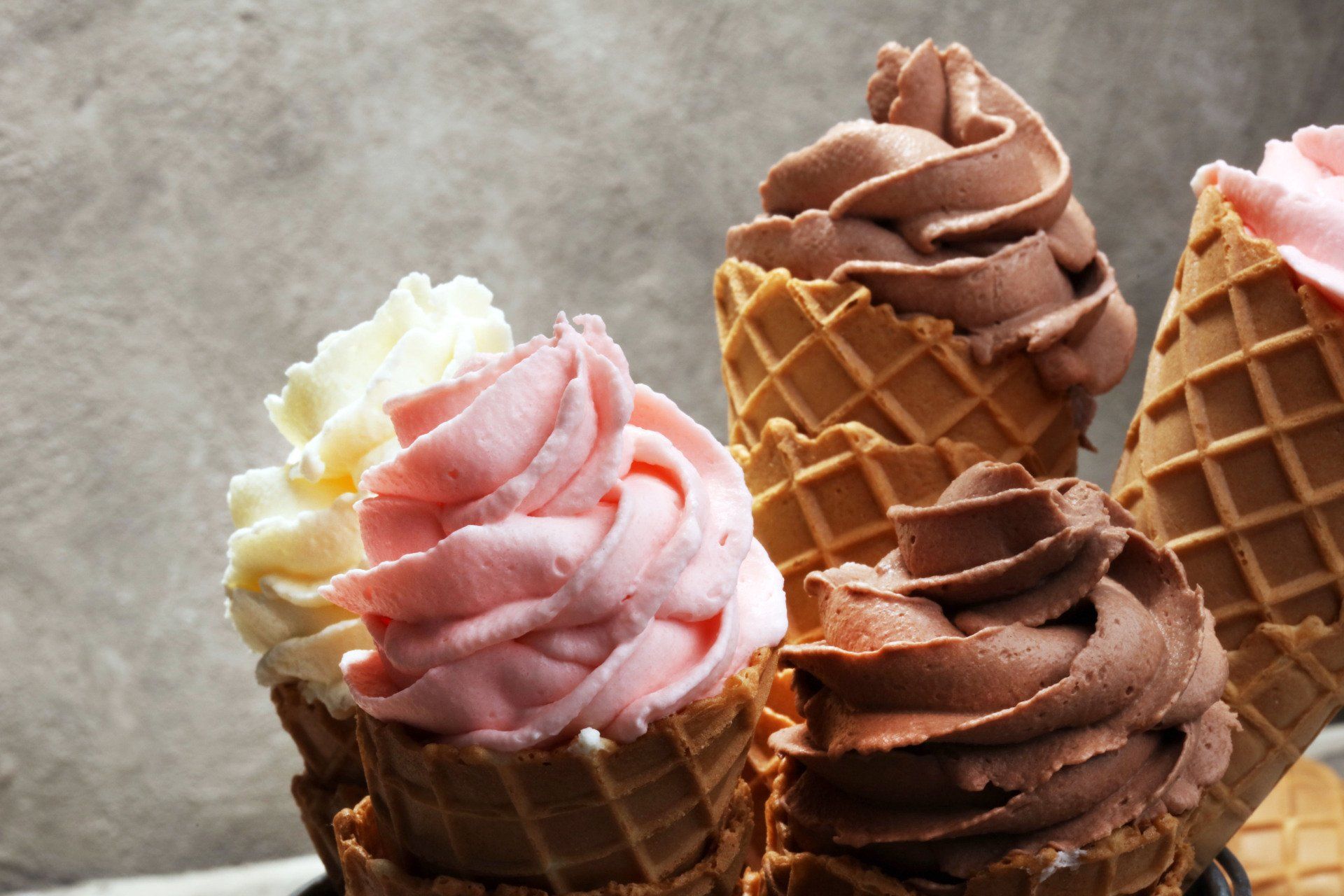 Soft serve ice cream