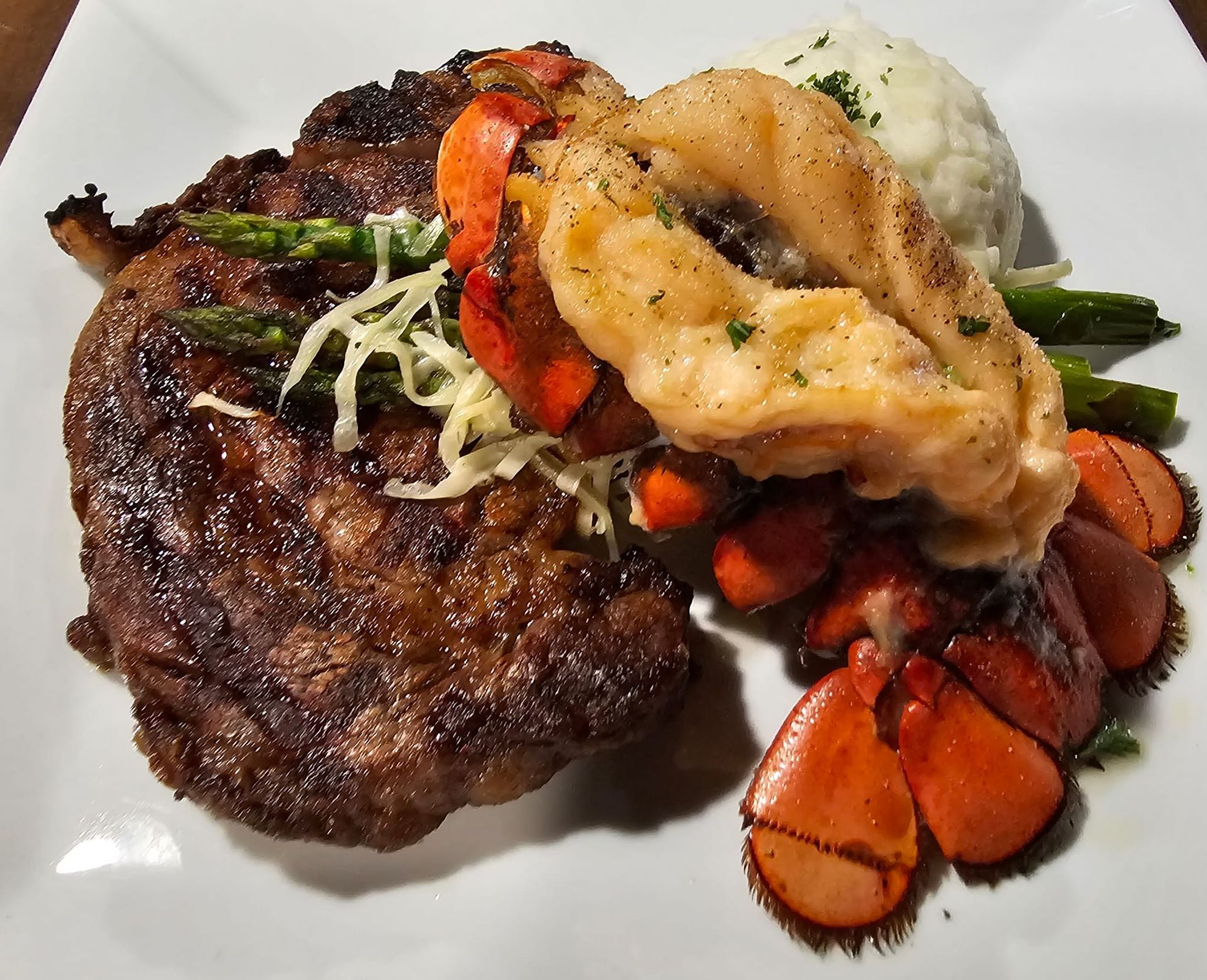 Gallery Elimar's Bar & Grill