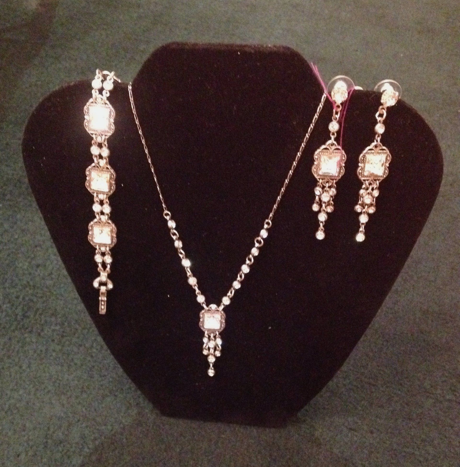 Cape House Gallery Jewelry