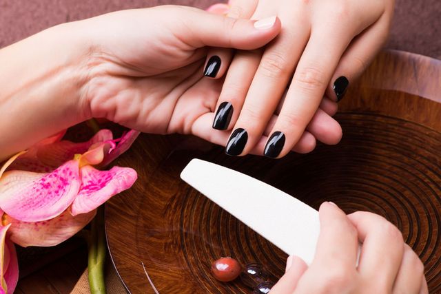 Nail Art Course in Ahmedabad | Enlivea Salon