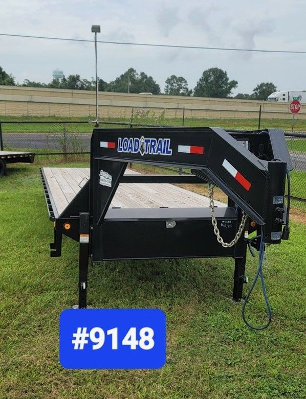 A trailer with the number 9148 on it