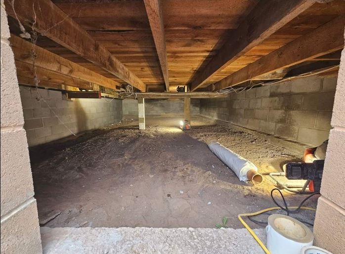 Crawl Space Encapsulation before