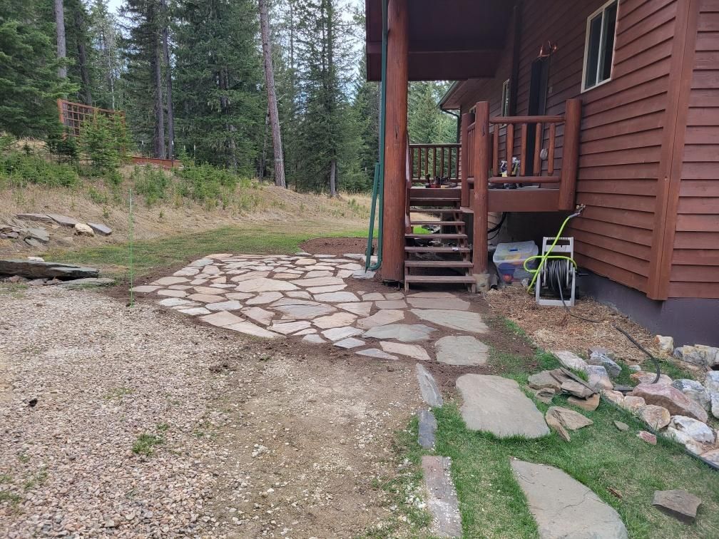Concentric push pier under the main log posts